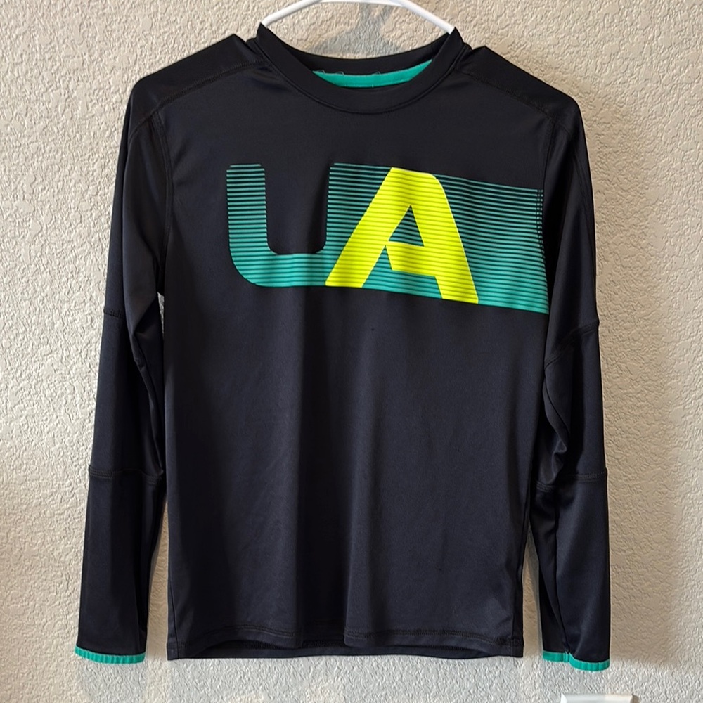 Boy’s Under Armour Black Long Sleeve Shirt
